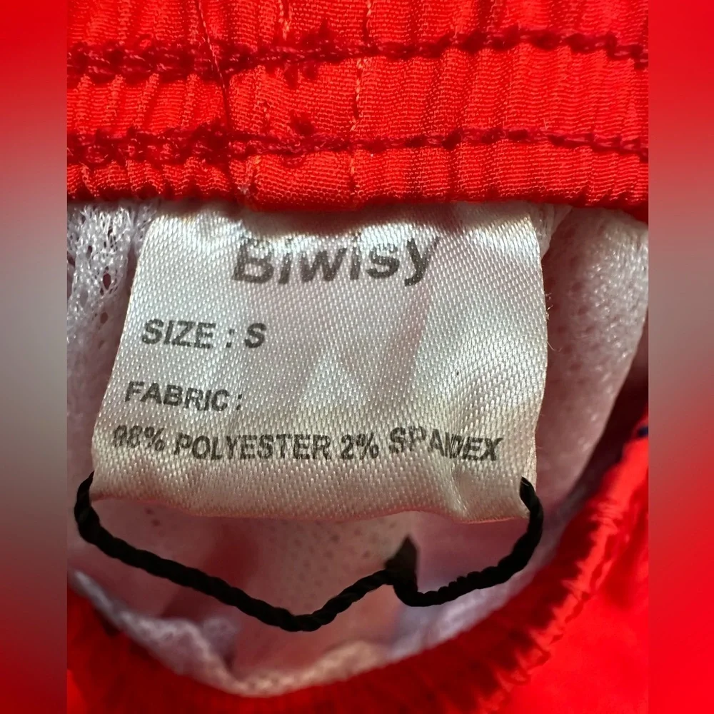 🖤 Biwisy swim trunks with new condition.
